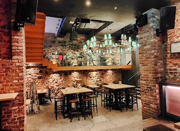 germany/cologne/altstadt-nord/restaurant/gilden-im-zims-heimat-kolscher-helden