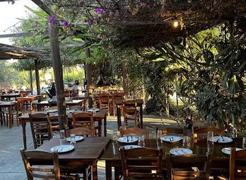 cyprus/cedar-valley/restaurant/7-st-george-s-tavern
