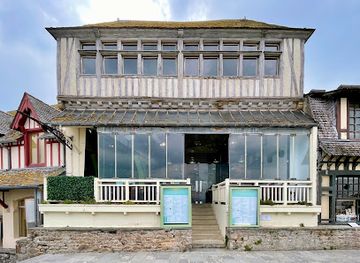 france/mont-saint-michel-bay/restaurant/les-terrasses-de-la-baie