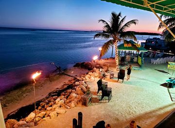 florida/islamorada/restaurant/lazy-days