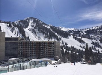 utah/snowbird-ski-resort/restaurant/the-atrium
