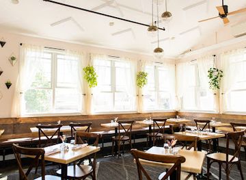 maine/kennebunkport/restaurant/chez-rosa