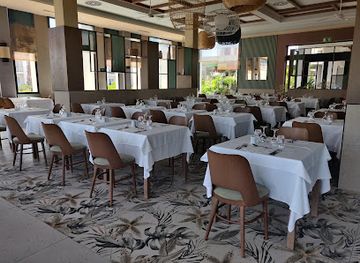 cabo-verde/santa-maria/restaurant/palmeira