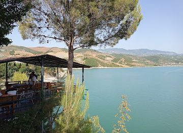 albania/gramsh/restaurant/restorant-hotel-lundro