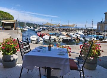 croatia/opatija/restaurant/plavi-podrum