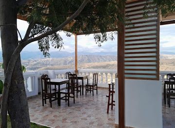 peru/ayacucho/restaurant/club-las-flores-ayacucho