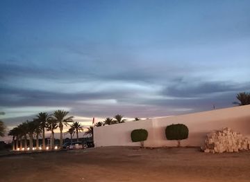 bahrain/bahrain-fort/restaurant/alyabour-food-track