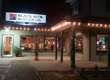 new-hampshire/white-mountains/restaurant/black-mtn-burger-co