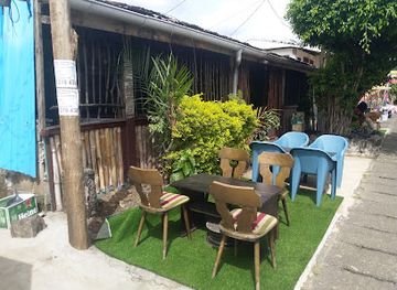 cameroon/limbe/restaurant/wood-fire-pizza