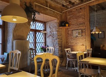 estonia/tallinn/restaurant/vegan-restoran-v