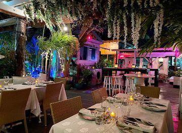 sint-maarten/maho/restaurant/palapa-hidden-oasis-sxm