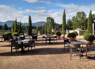 south-carolina/lake-jocassee/restaurant/restaurant-17