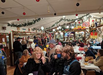 illinois/peoria/restaurant/lindenhof