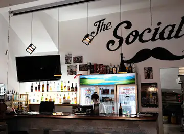The Social - Breakfast, Pizza & Pub Food