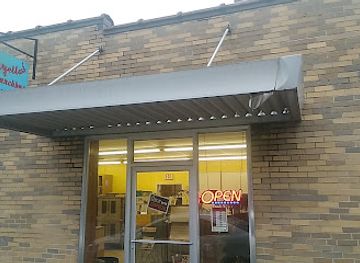 west-virginia/watoga-state-park/restaurant/rayetta-s-lunch-box