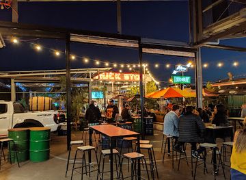 australia/new-england/restaurant/welcome-to-thornbury