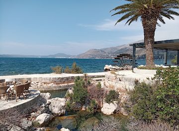 greece/ionian-islands/restaurant/katavothres-club-restaurant