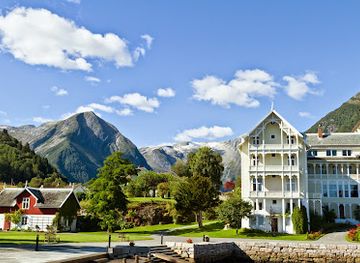 norway/sognefjord/restaurant/kviknes-hotel