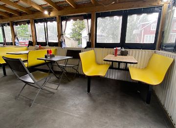 canada/saguenay-lac-saint-jean/restaurant/cabane-chez-aline