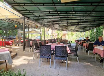 serbia/palic-lake/restaurant/vila-viktorija-plus