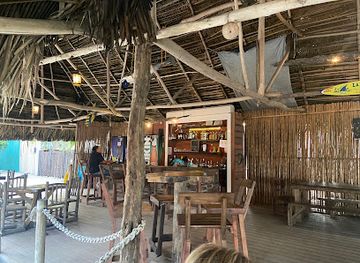 belize/dangriga/restaurant/driftwood-beach-bar-pizza-shack