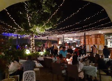south-africa/pretoria/silver-lakes/restaurant/toula-s-family-restaurant-silverlakes