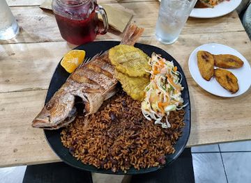 costa-rica/caribbean-coast/restaurant/coco-de-rasta-rastaurante