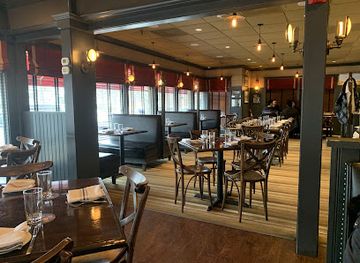 massachusetts/quabbin-reservoir/restaurant/johnny-s-tavern