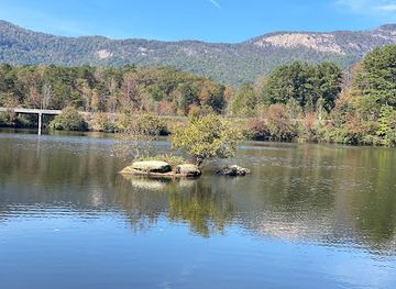 south-carolina/table-rock-state-park/restaurant/table-rock-state-park-visitors-center