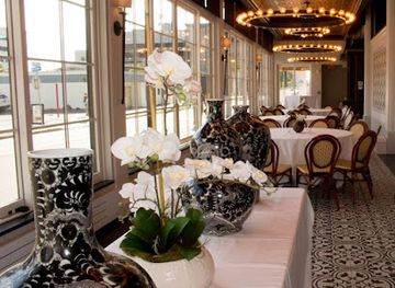 new-york/buffalo/canalside/restaurant/chez-ami-restaurant