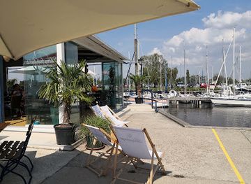 austria/lake-neusiedl/restaurant/marias-marina-restaurant-yachtclub