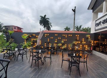 ghana/mamprugu/restaurant/cafe-bar-noir