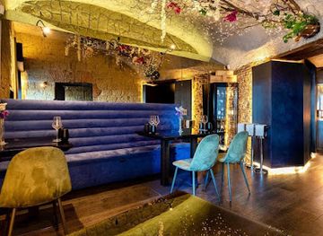 italy/naples/posillipo/restaurant/casa-a-tre-pizzi