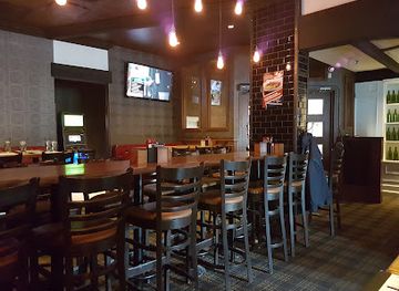 canada/winnipeg/restaurant/elephant-castle