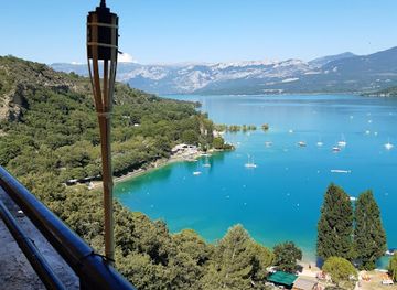 france/verdon-gorge/restaurant/auberge-du-castellas