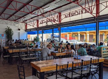 ecuador/salinas/restaurant/cevicheria-lojanita