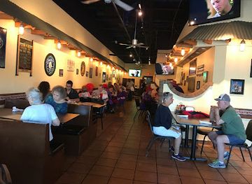 florida/panama-city-beach/restaurant/dee-s-hangout