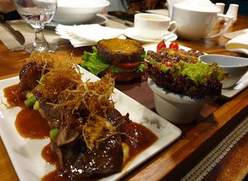 mongolia/kherlen-river-basin/restaurant/rock-salt-restaurant