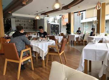 albania/durres/restaurant/sema