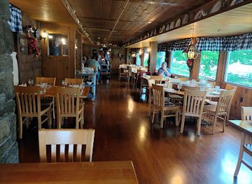Dan'l Boone Inn