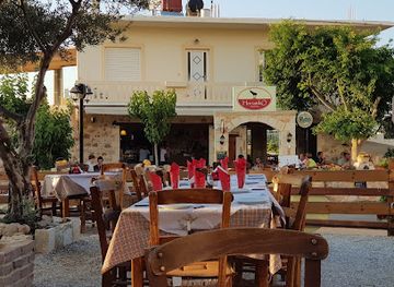 greece/chania/agia-marina/restaurant/horiatiko-taverna