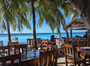 honduras/roatan/restaurant/thirsty-turtle