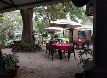 malawi/blantyre/restaurant/la-caverna