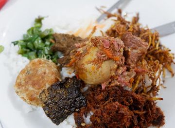 indonesia/sulawesi/restaurant/rumah-makan-patene