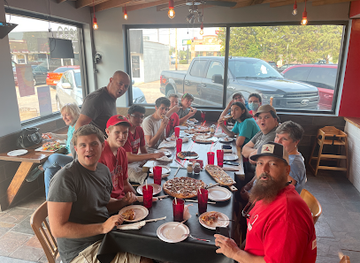 kansas/salina/restaurant/coop-s-pizzeria