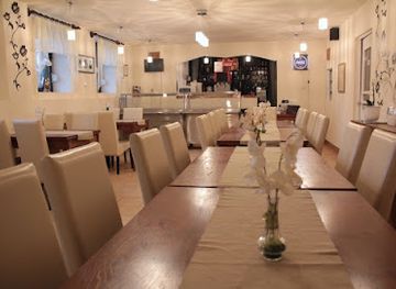 hungary/szeged/restaurant/aranyhal-etterem-menuhaz