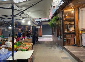 thailand/phi-pan-nam-range/restaurant/pooky