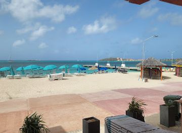 sint-maarten/little-bay/restaurant/pink-pearl-bar-restaurant