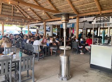 florida/sarasota/siesta-key/restaurant/captain-curt-s-crab-oyster-bar
