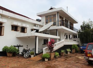 tanzania/kigoma/restaurant/leaders-lodge